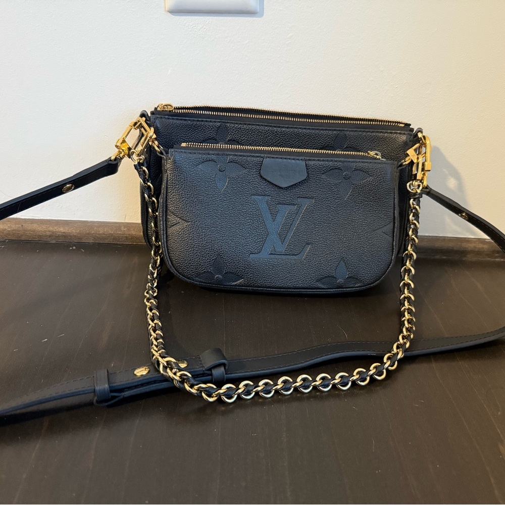 Louis Vuitton multi pochette